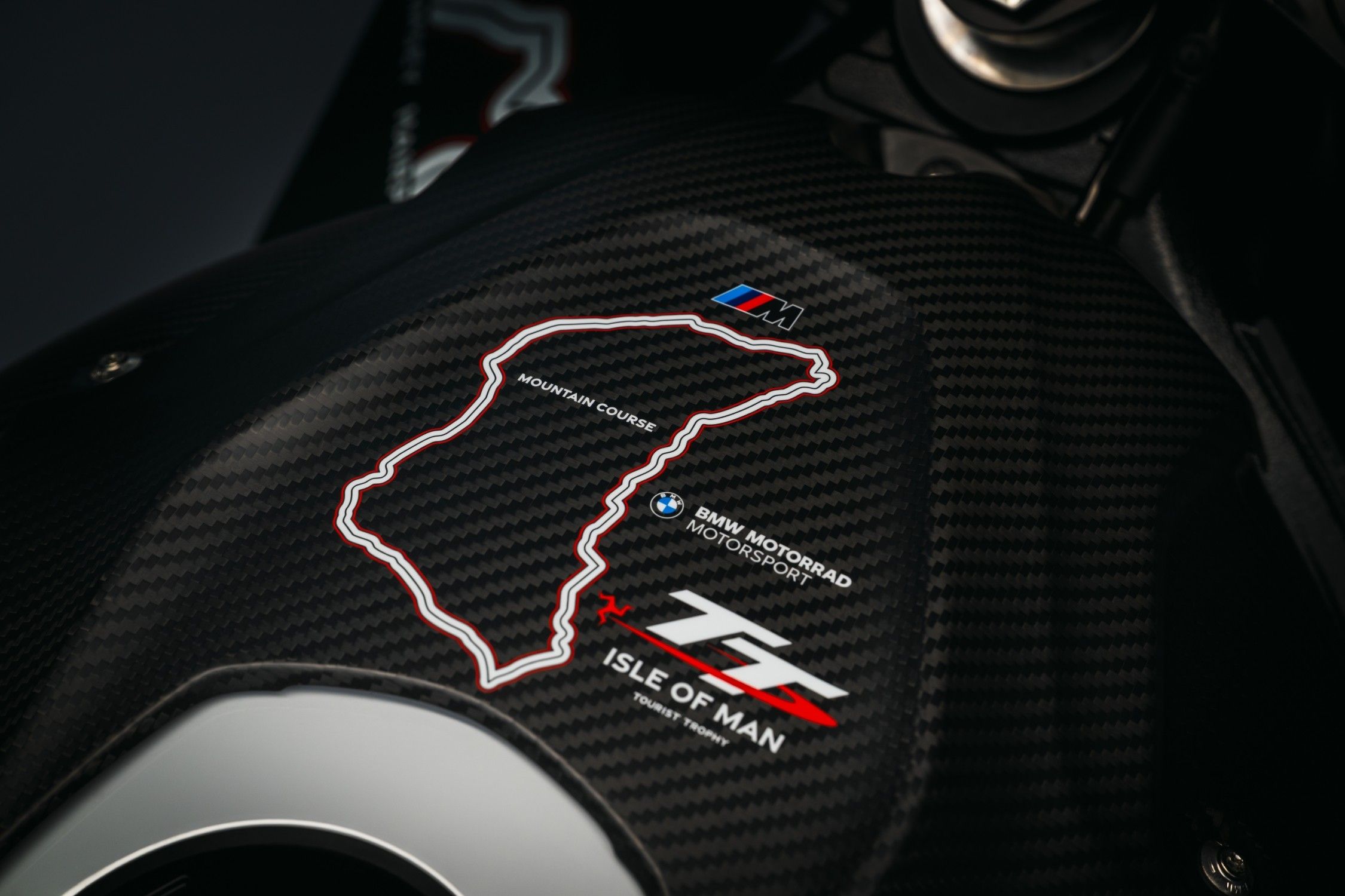BMW M 1000 RR Isle of Man TT: una superbike creada para honrar la carrera más peligrosa del planeta 4