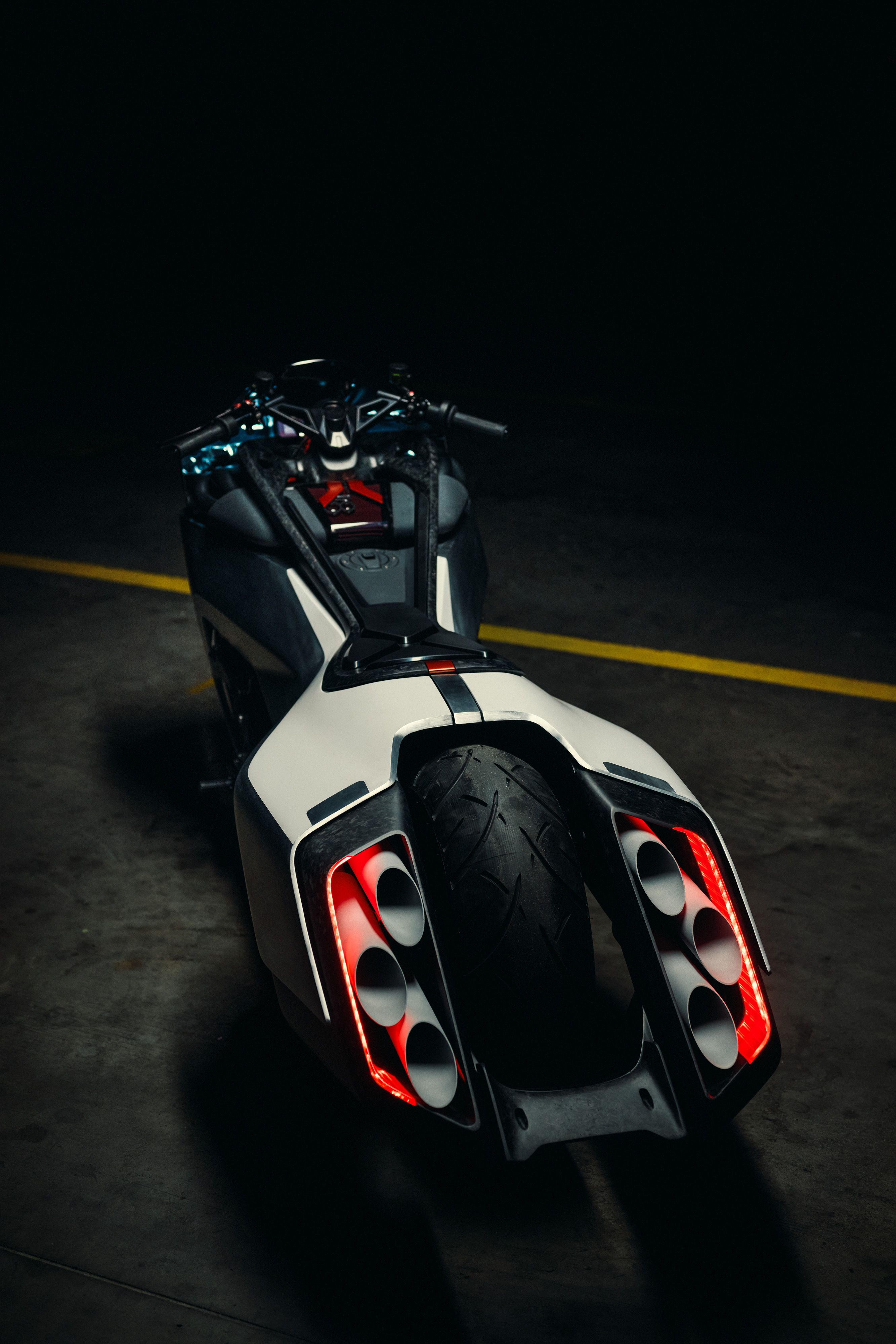 BMW Motorrad Vision K18: así imagina BMW el futuro de las motocicletas touring 12