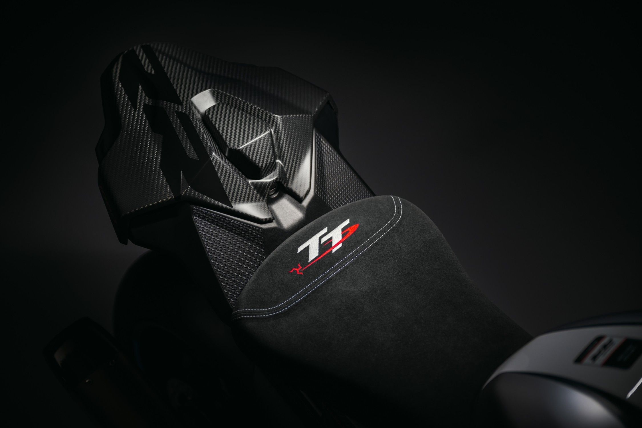 BMW M 1000 RR Isle of Man TT: una superbike creada para honrar la carrera más peligrosa del planeta 5