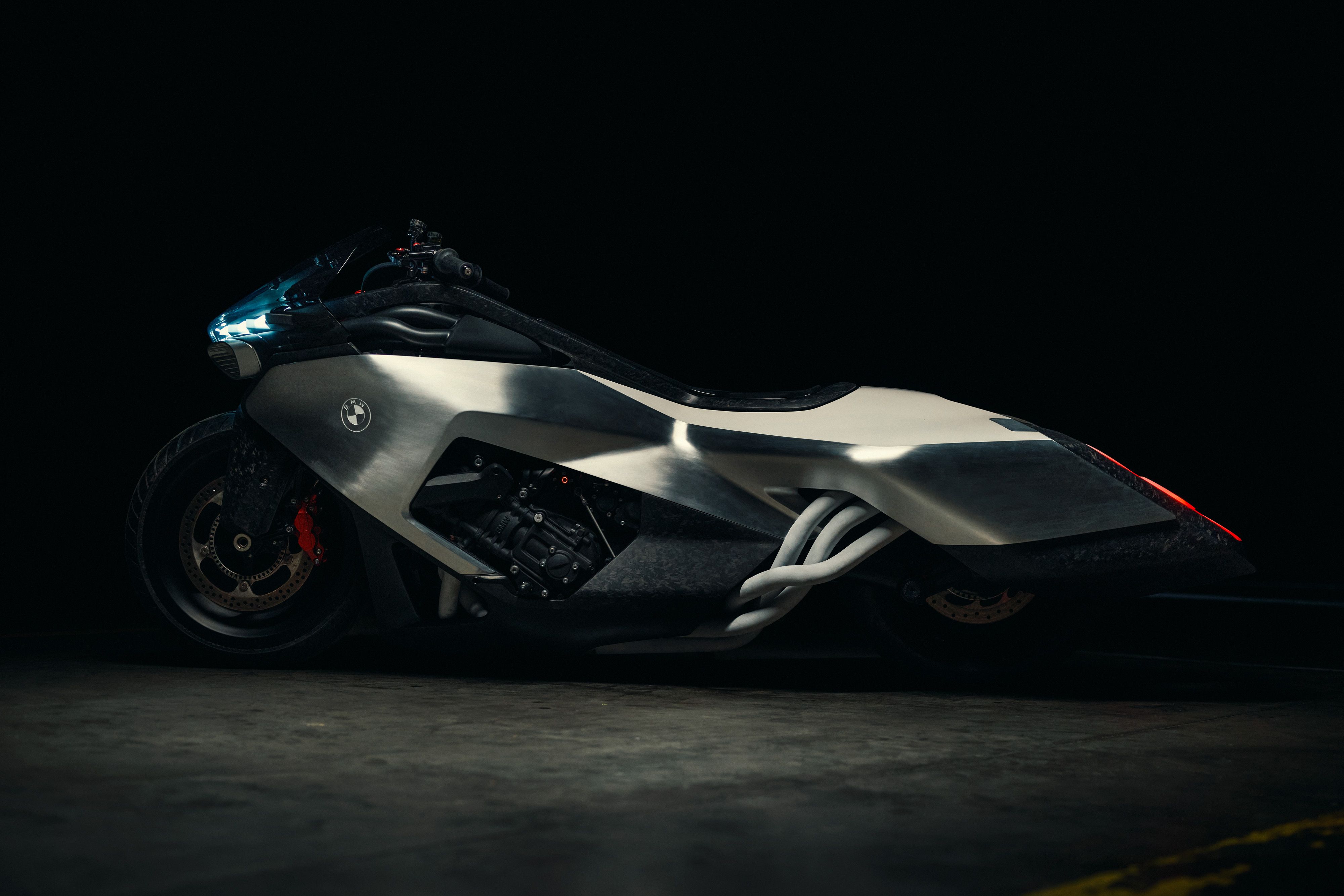 BMW Motorrad Vision K18: así imagina BMW el futuro de las motocicletas touring 11