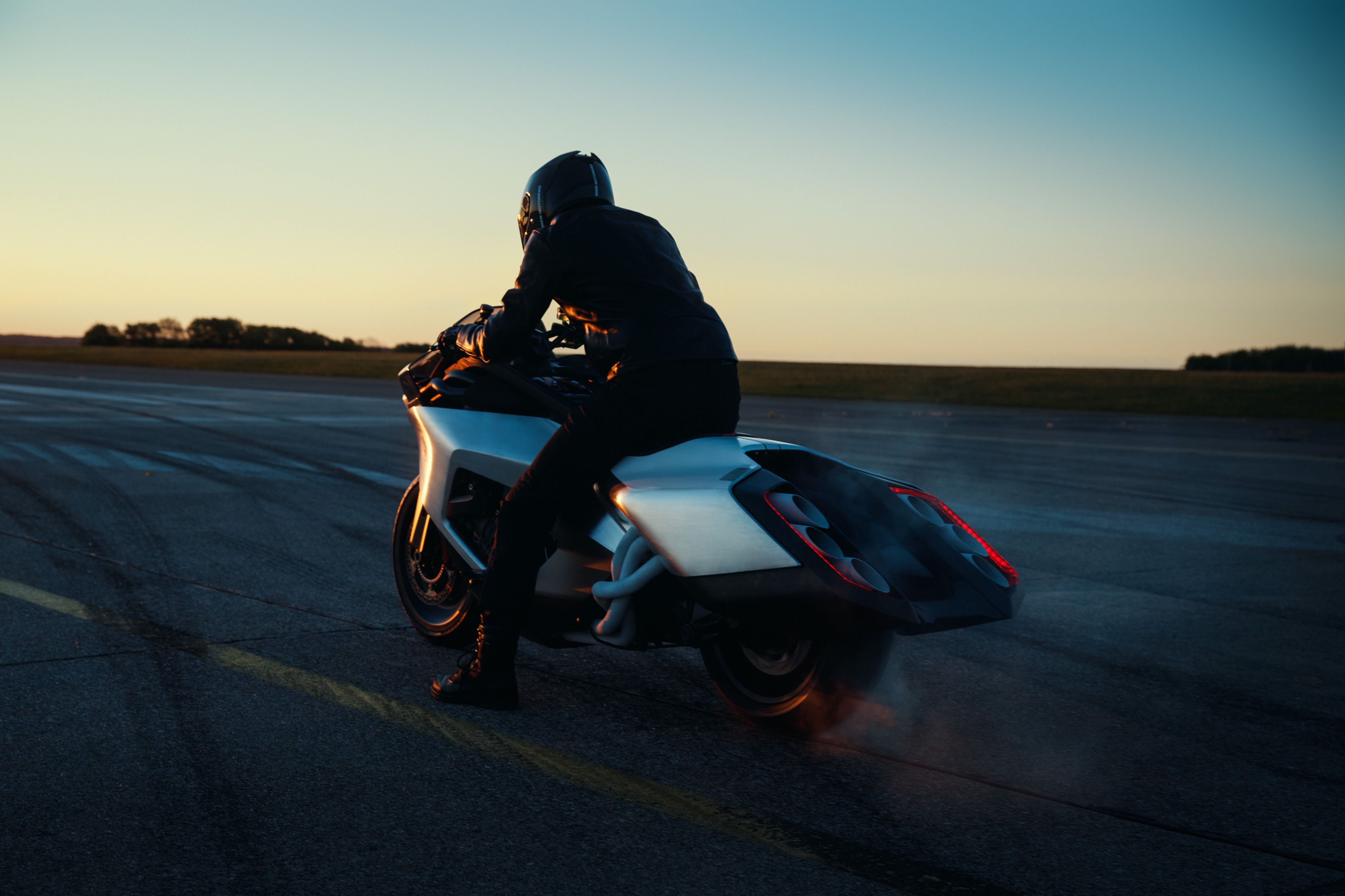 BMW Motorrad Vision K18: así imagina BMW el futuro de las motocicletas touring 13