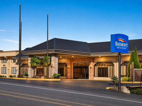 Exterior view of Baymont by Wyndham Bremerton