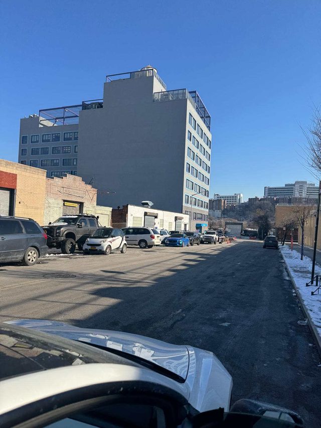 423 West 218th Street