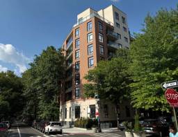 585 Argyle Road
