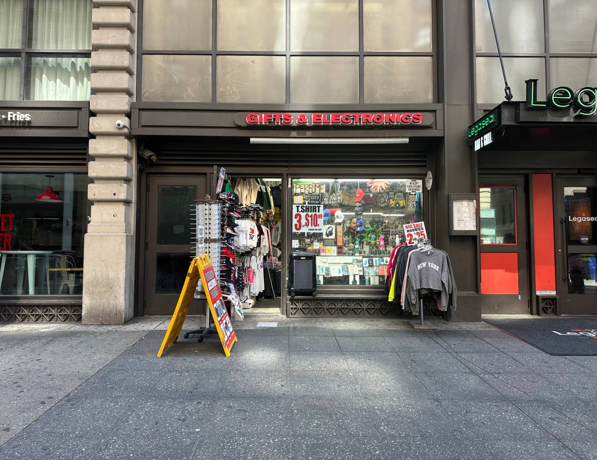 485 Seventh Avenue