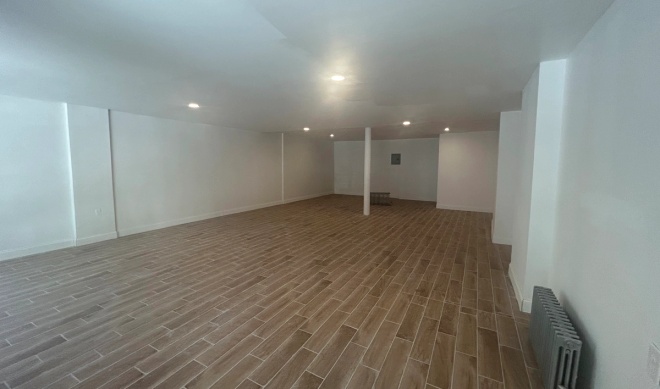 654 Courtlandt Avenue