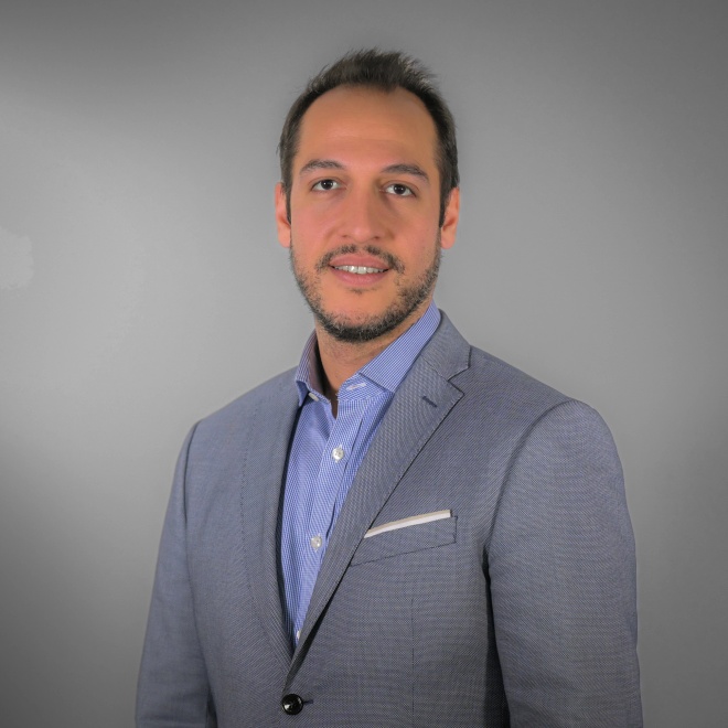 Portrait of Dan Shapiro