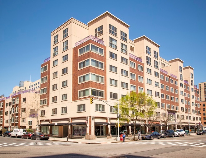 Photo of 1400 Fifth Avenue