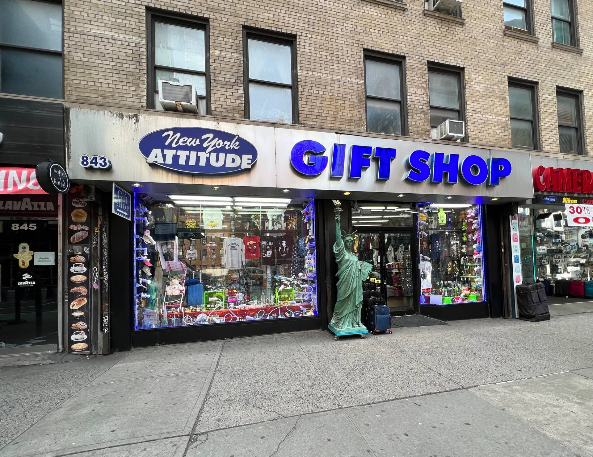 843 Seventh Avenue