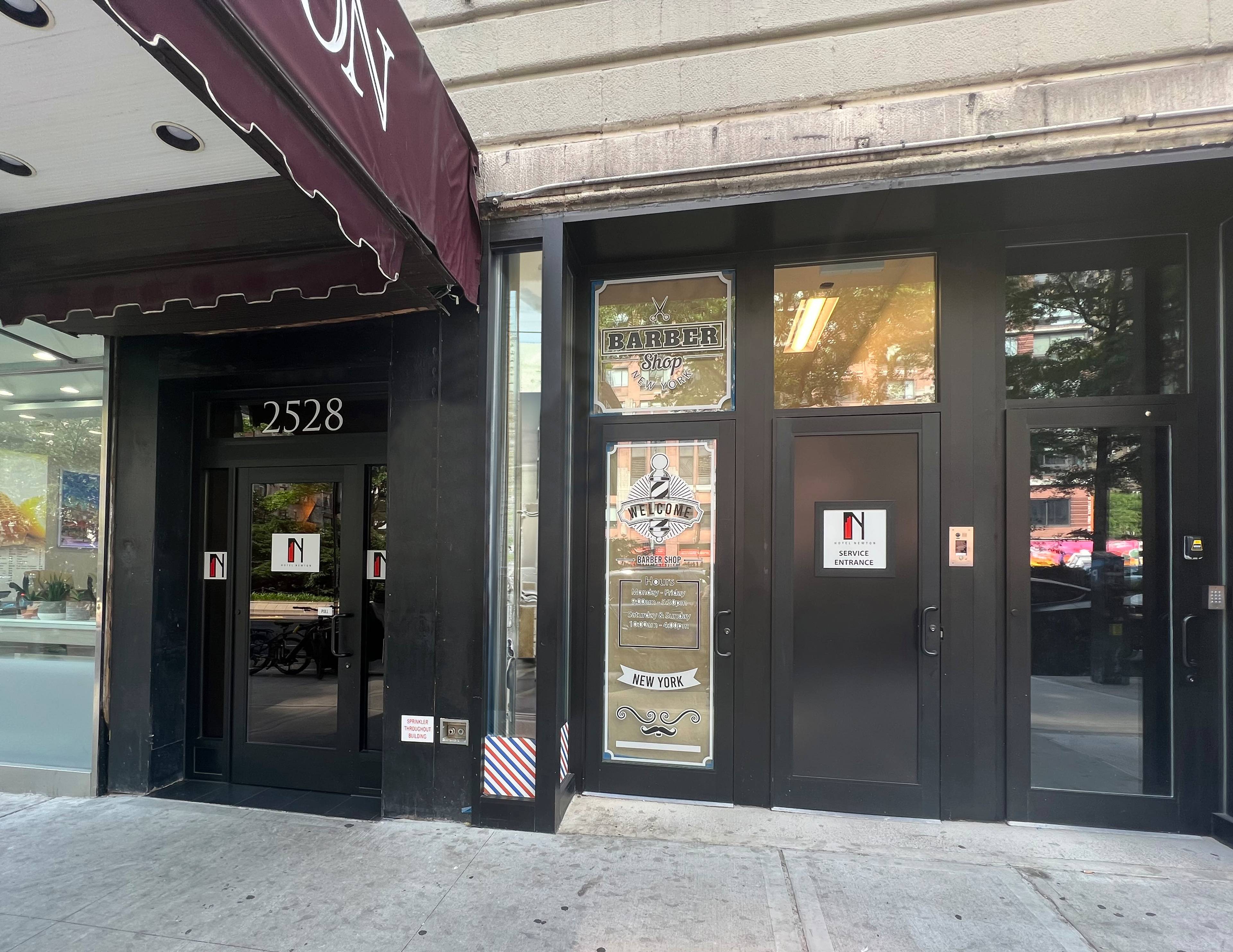 2528 Broadway