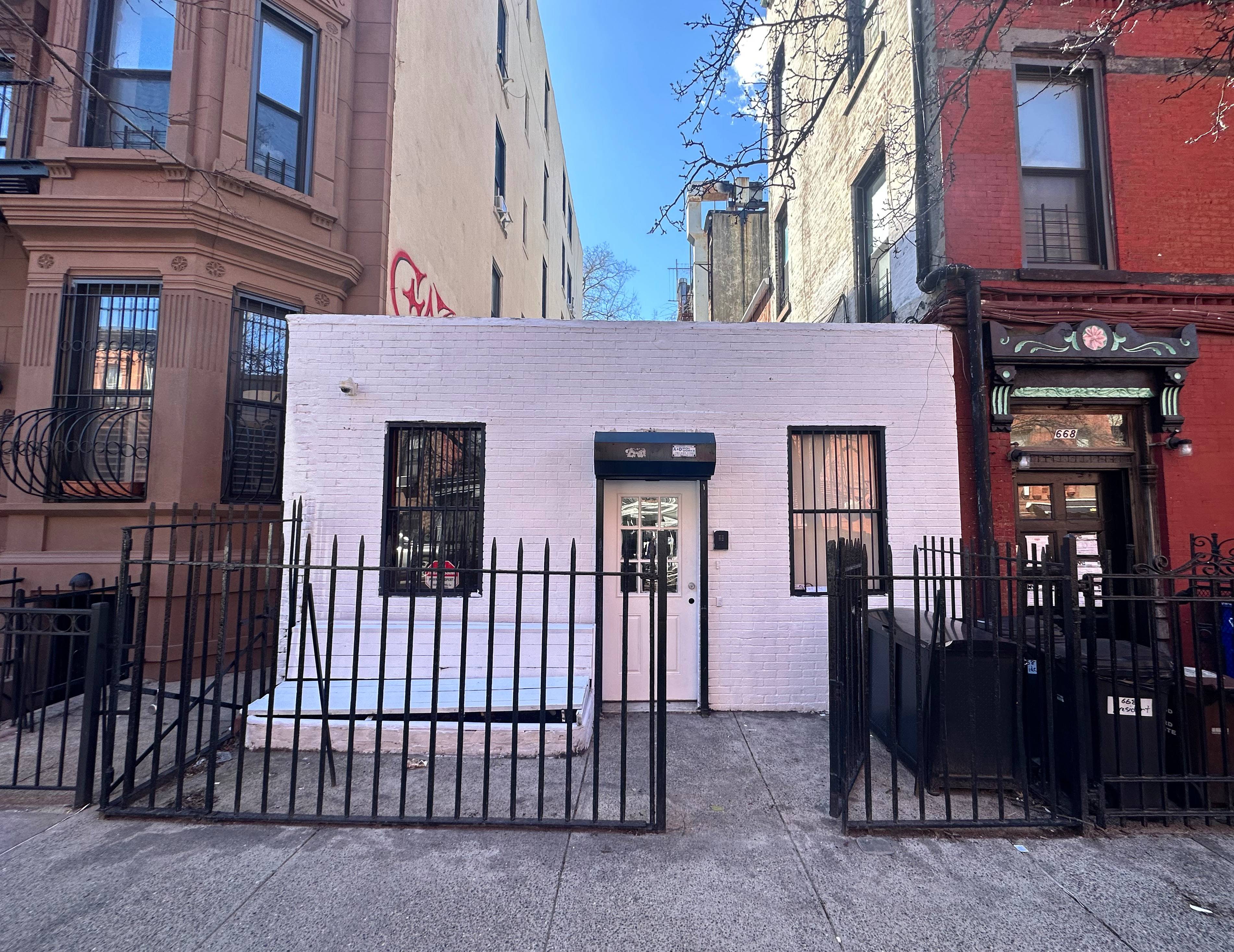 668 President Street
