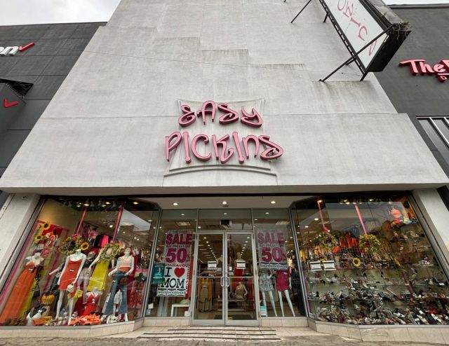 31-27 Steinway Street