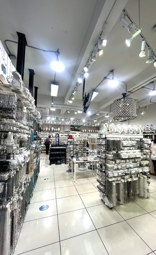 Photo of 1216 Broadway