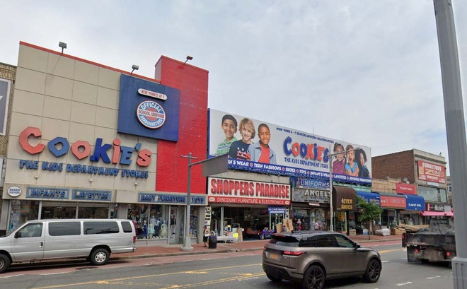 166-25 Jamaica Avenue