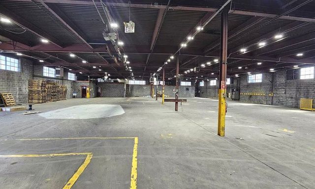 1193 South River Road