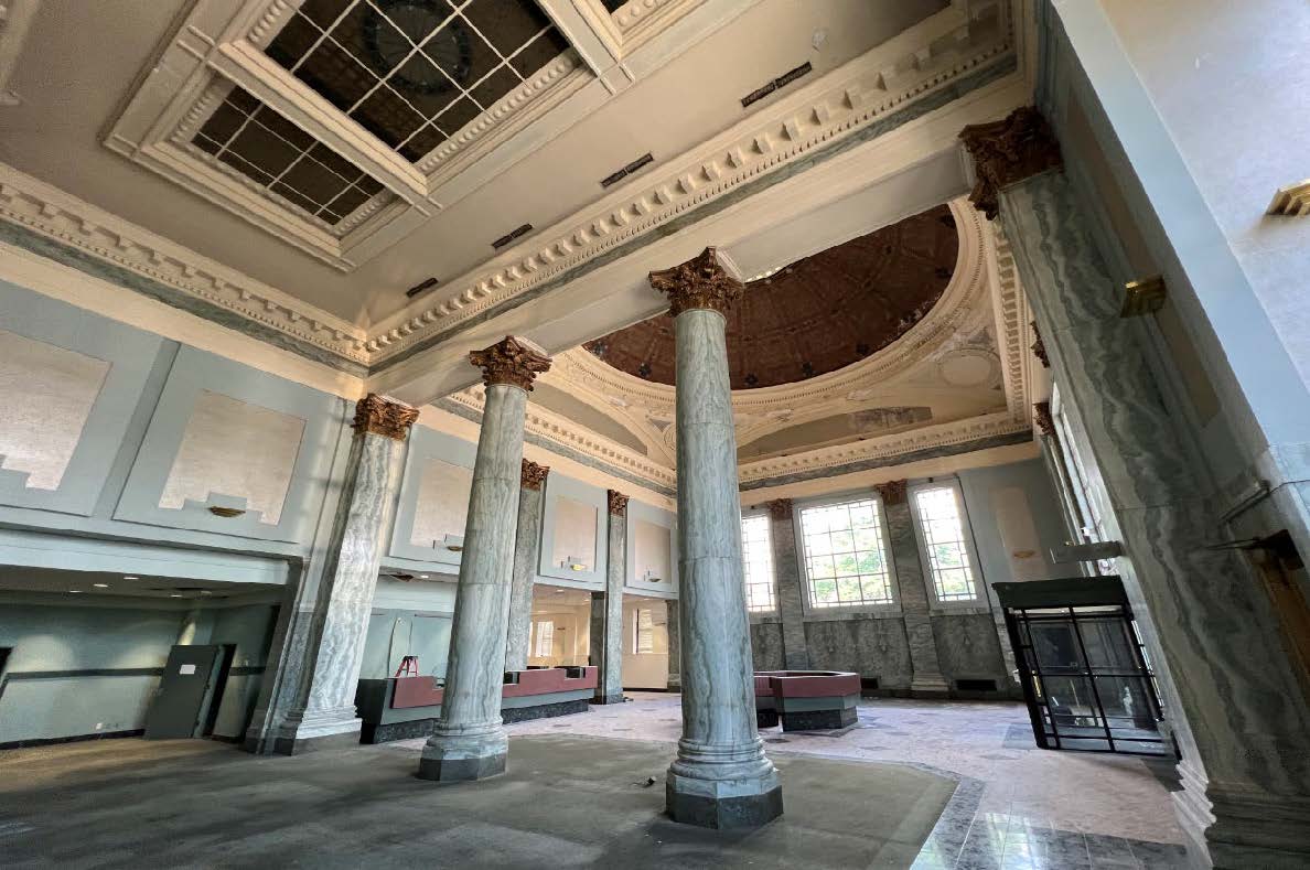 807 Manhattan Avenue