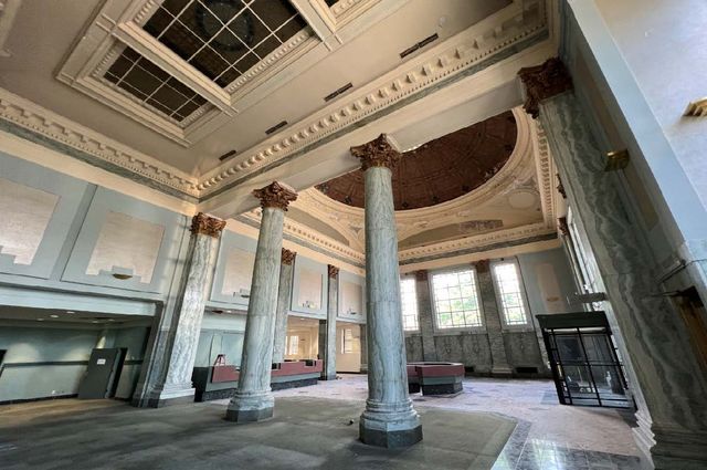 807 Manhattan Avenue