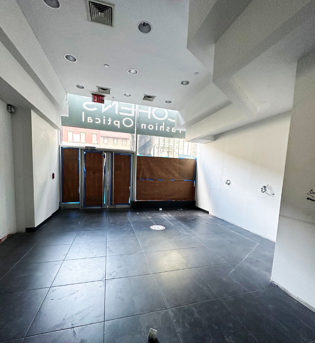 Photo of 830 Third Avenue