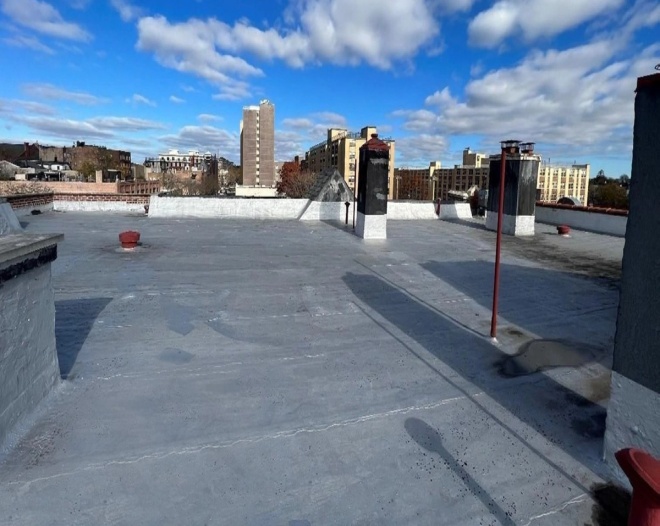 6 East Sidney Avenue