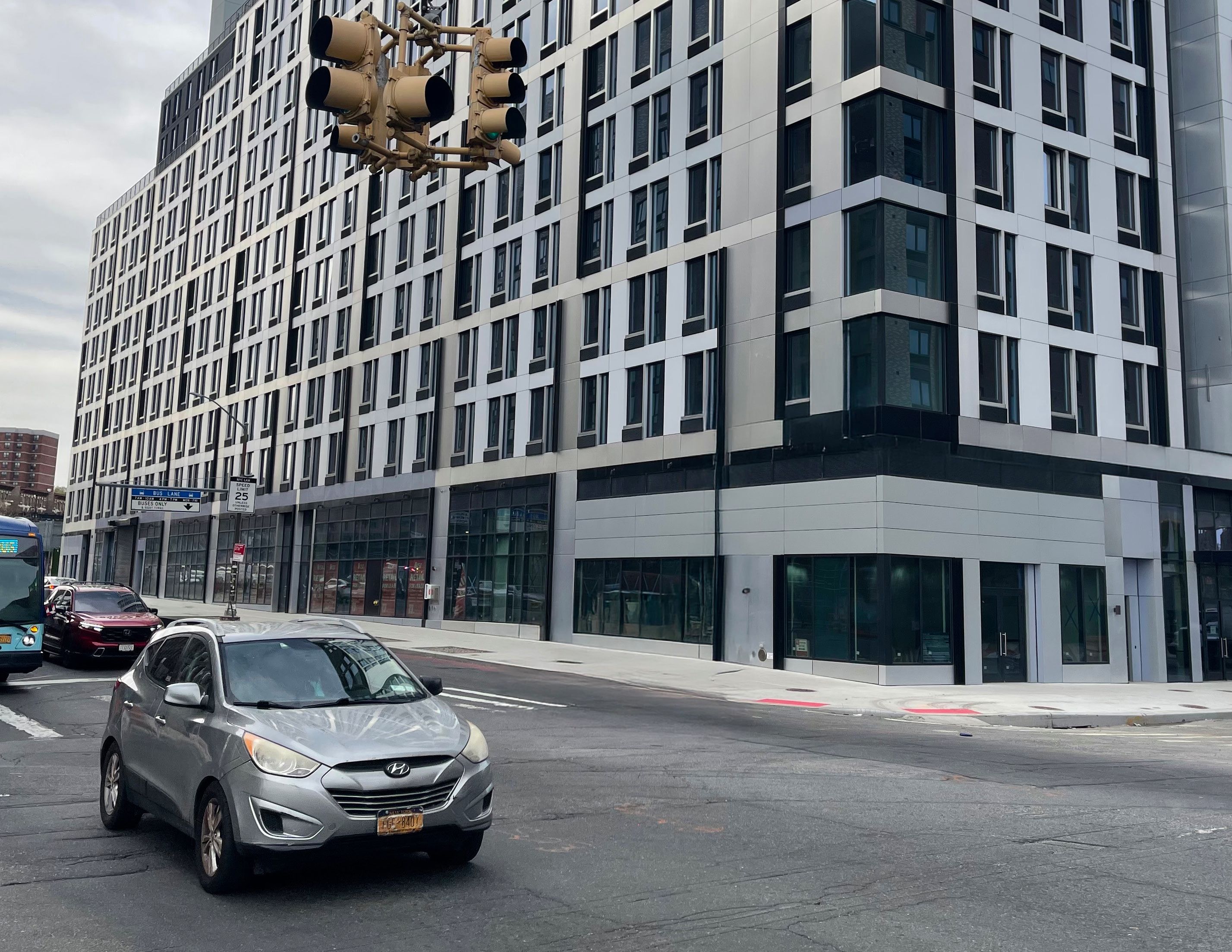 Photo of 401 West 207th Street