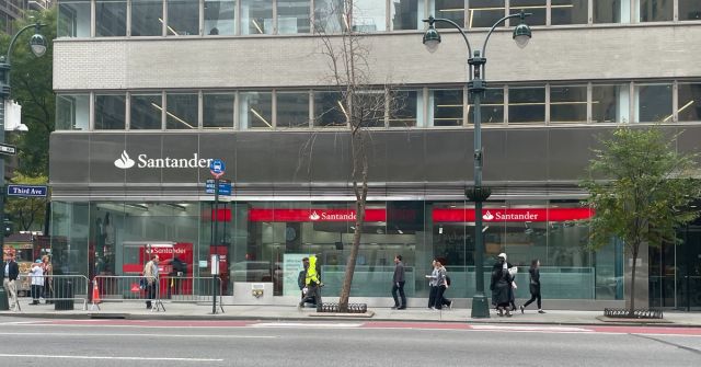 Photo of 711 Third Avenue