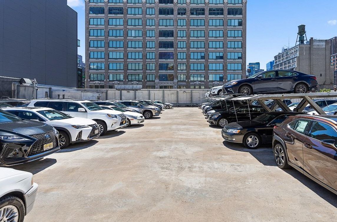 Photo of 627 Eleventh Avenue