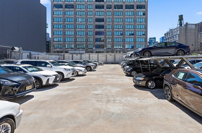 Photo of 627 Eleventh Avenue