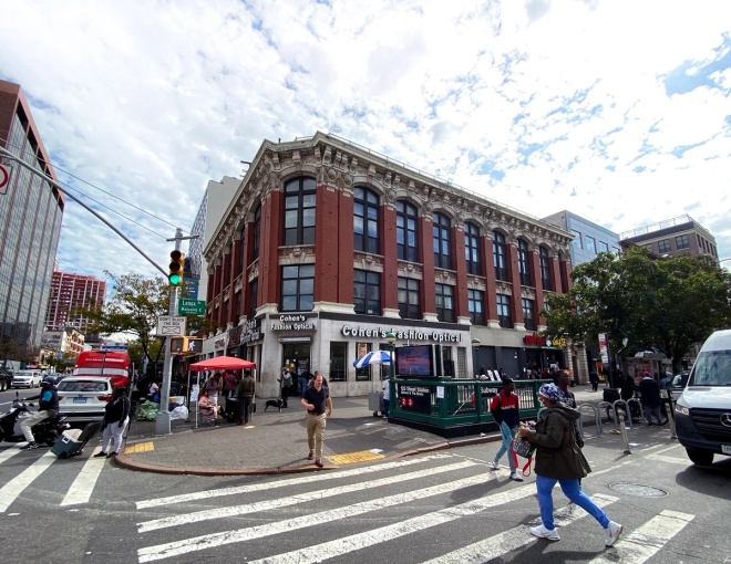 Photo of 86 West 125th Street