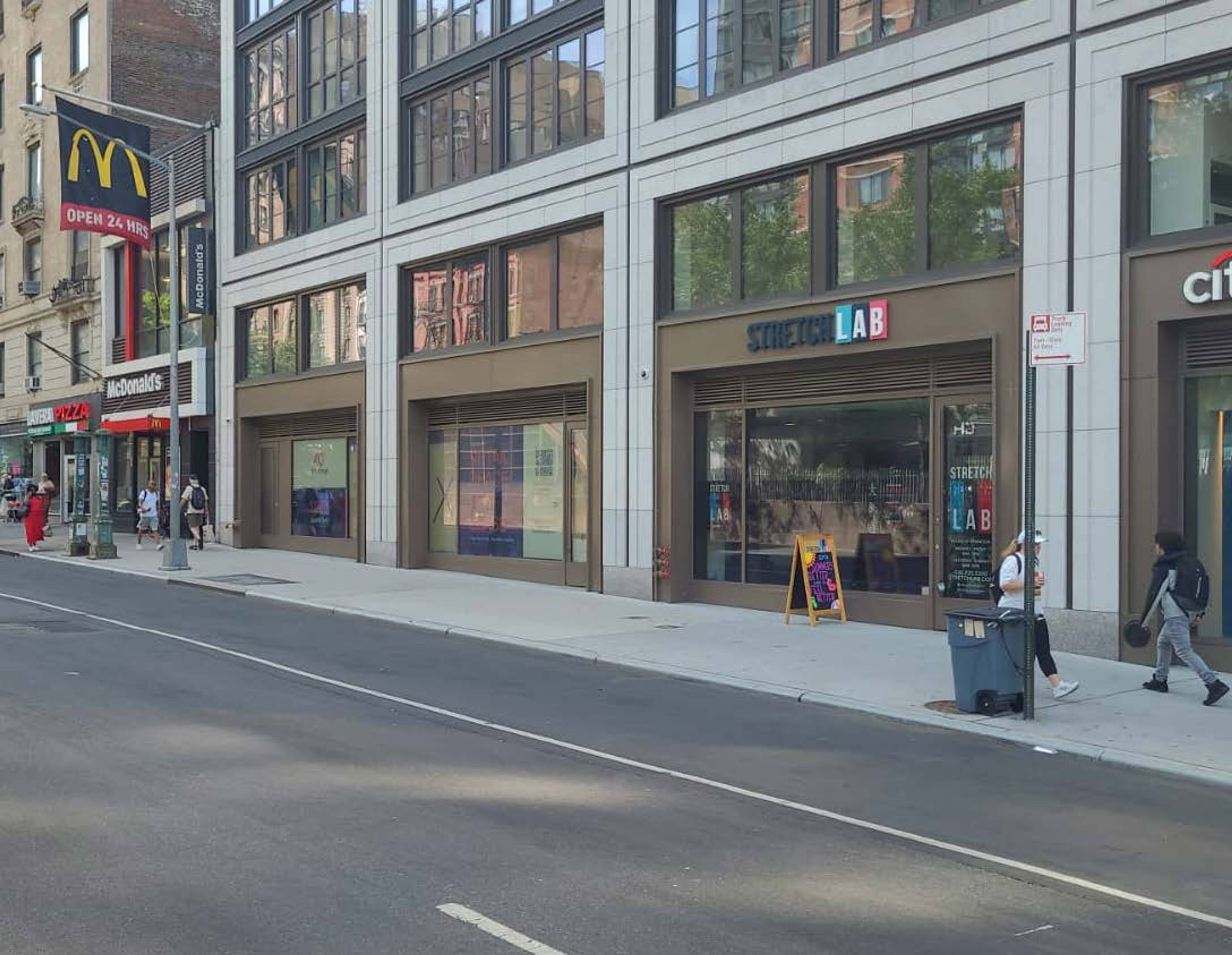 2551A Broadway