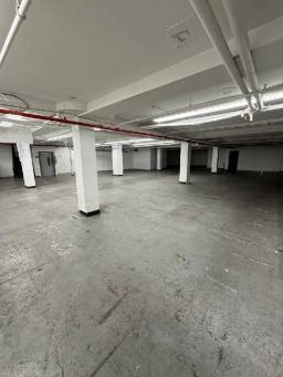 306 East Fordham Road