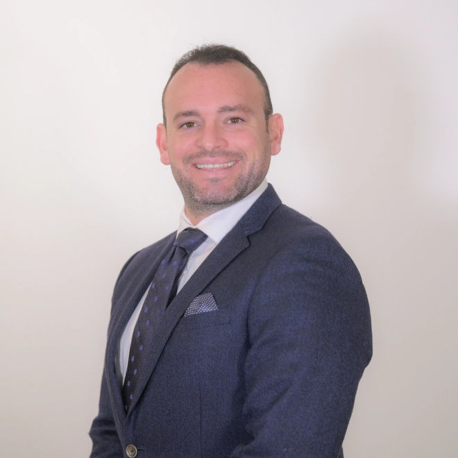 Portrait of Eli Yadid