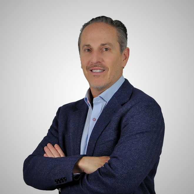 Portrait of Steven Pollan