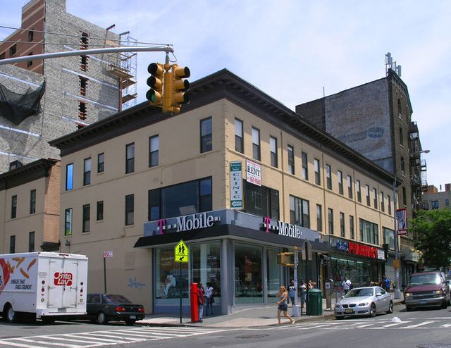 Photo of 101 East Burnside Avenue