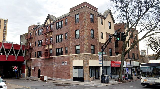 6 East Sidney Avenue