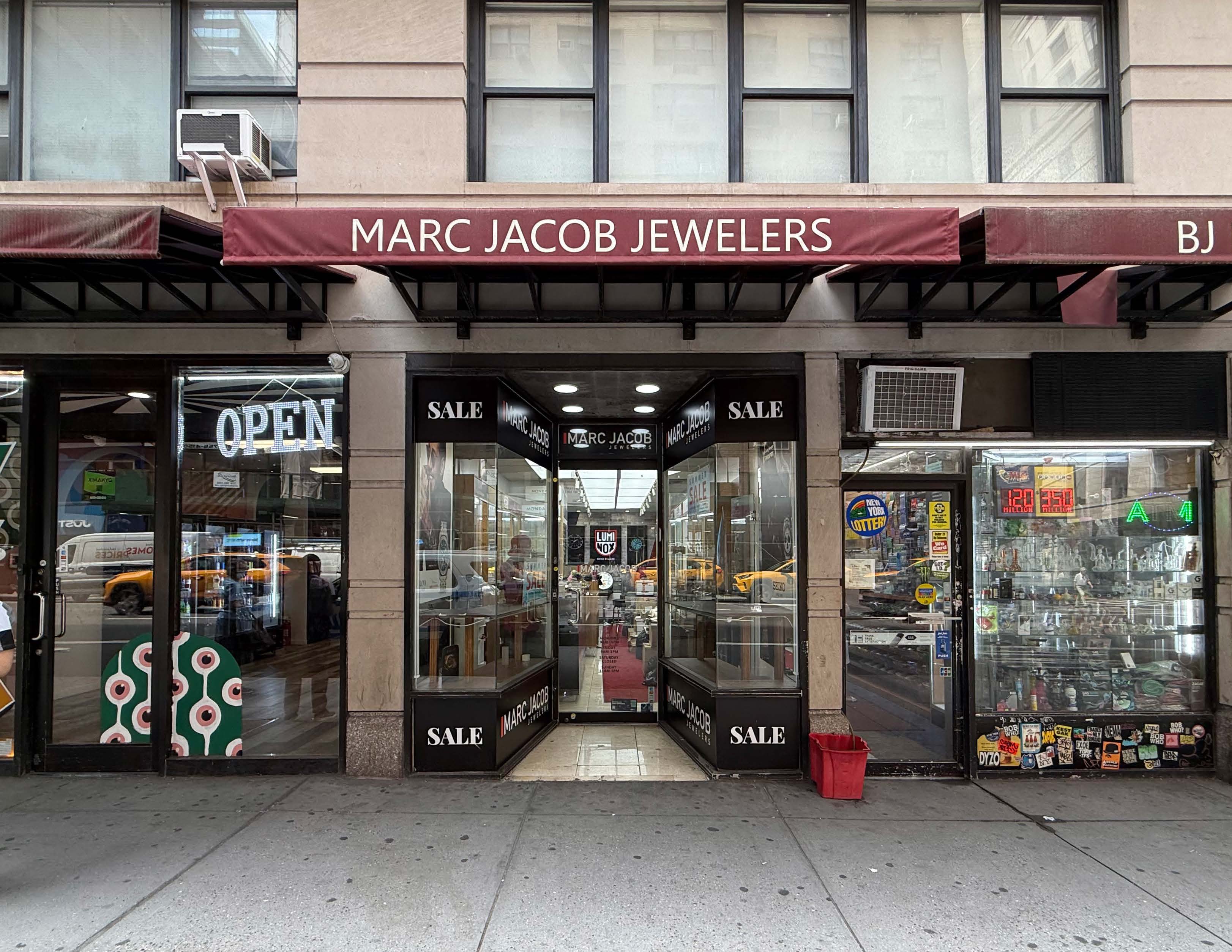 668 Lexington Avenue