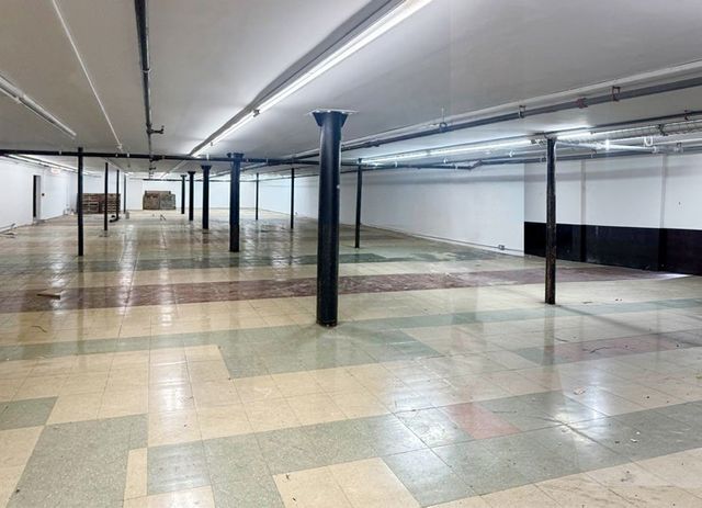 147-05 Jamaica Avenue