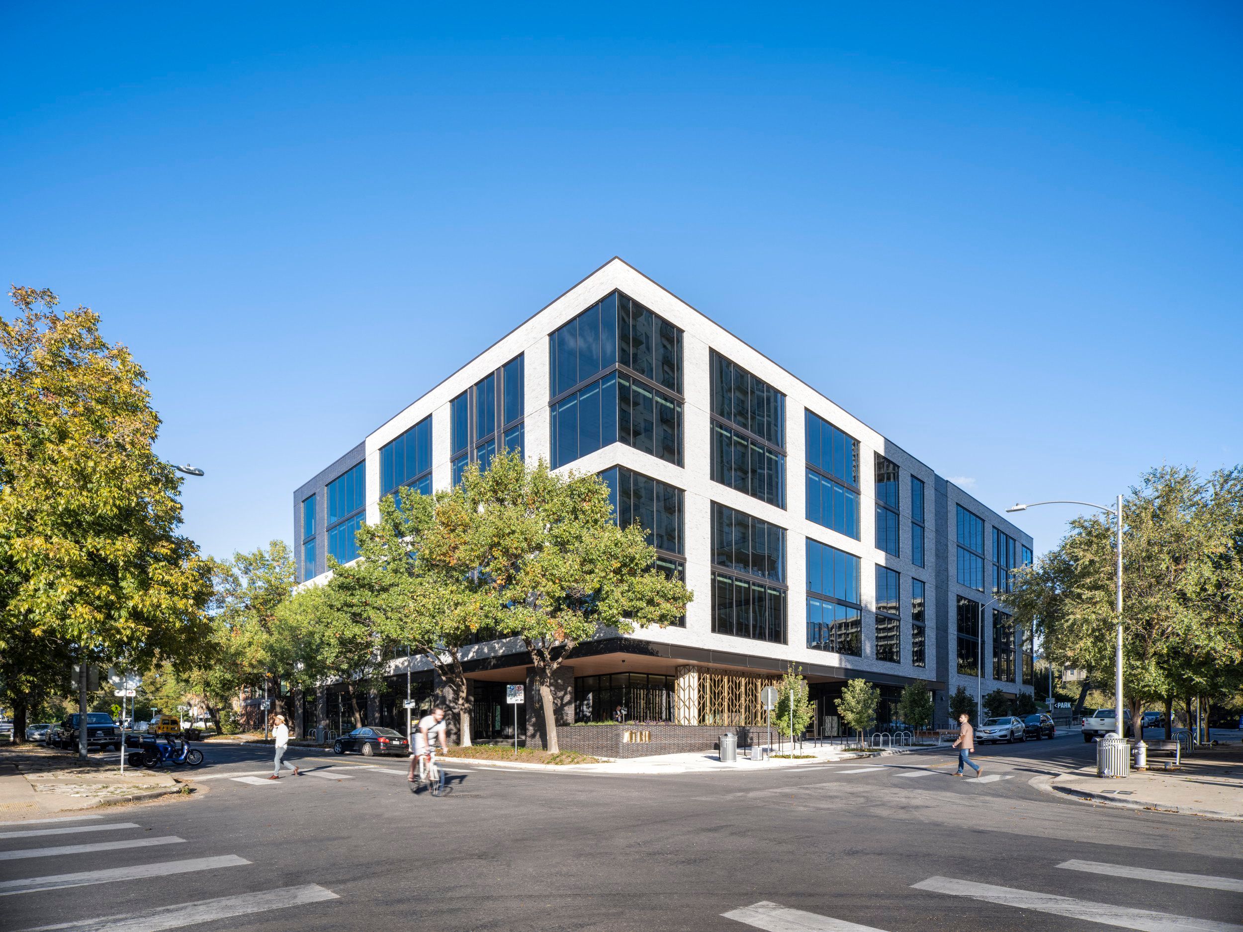 701 Rio exterior daytime