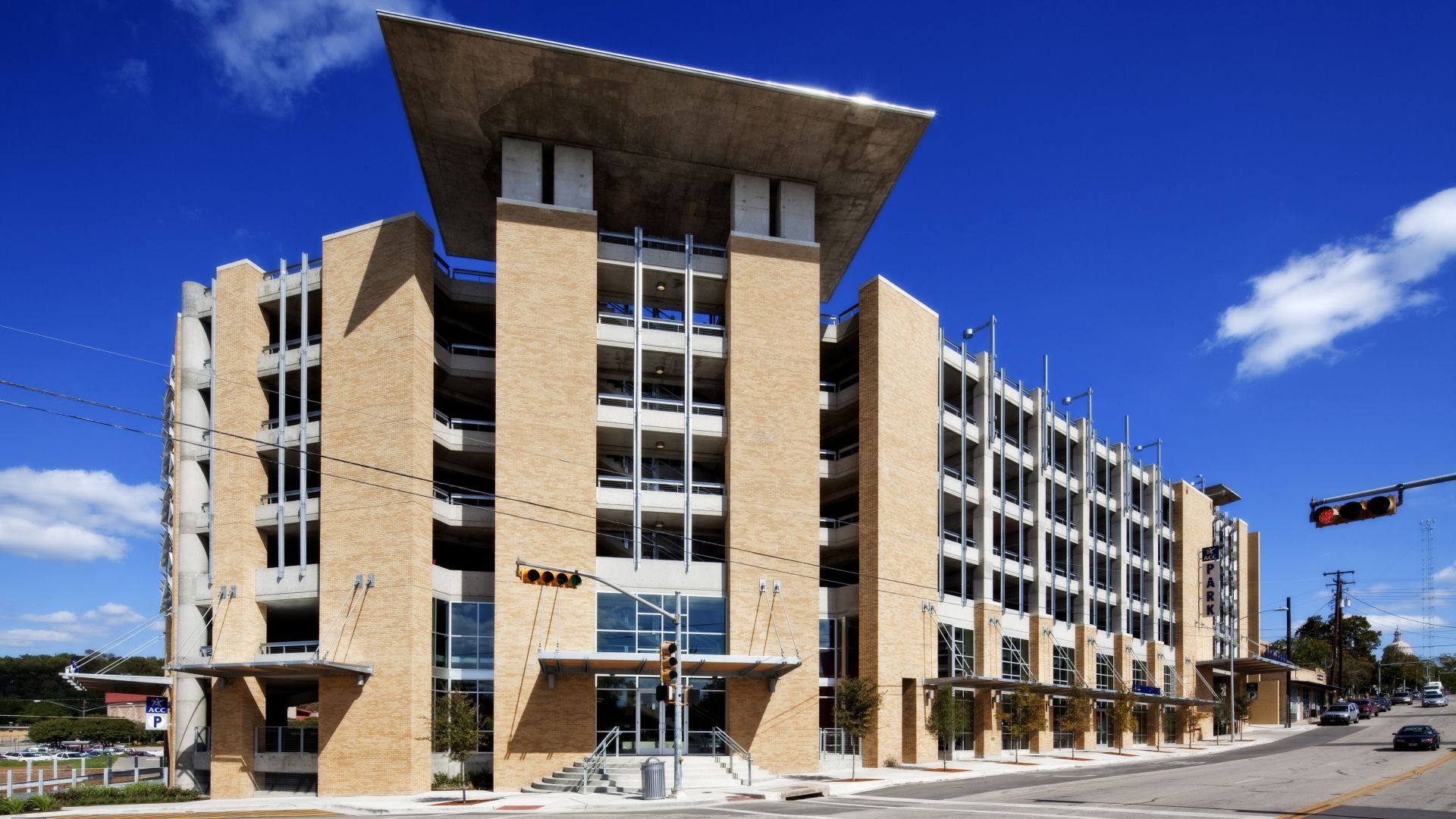 Rio Grande Campus Parking Garage and Bookstore