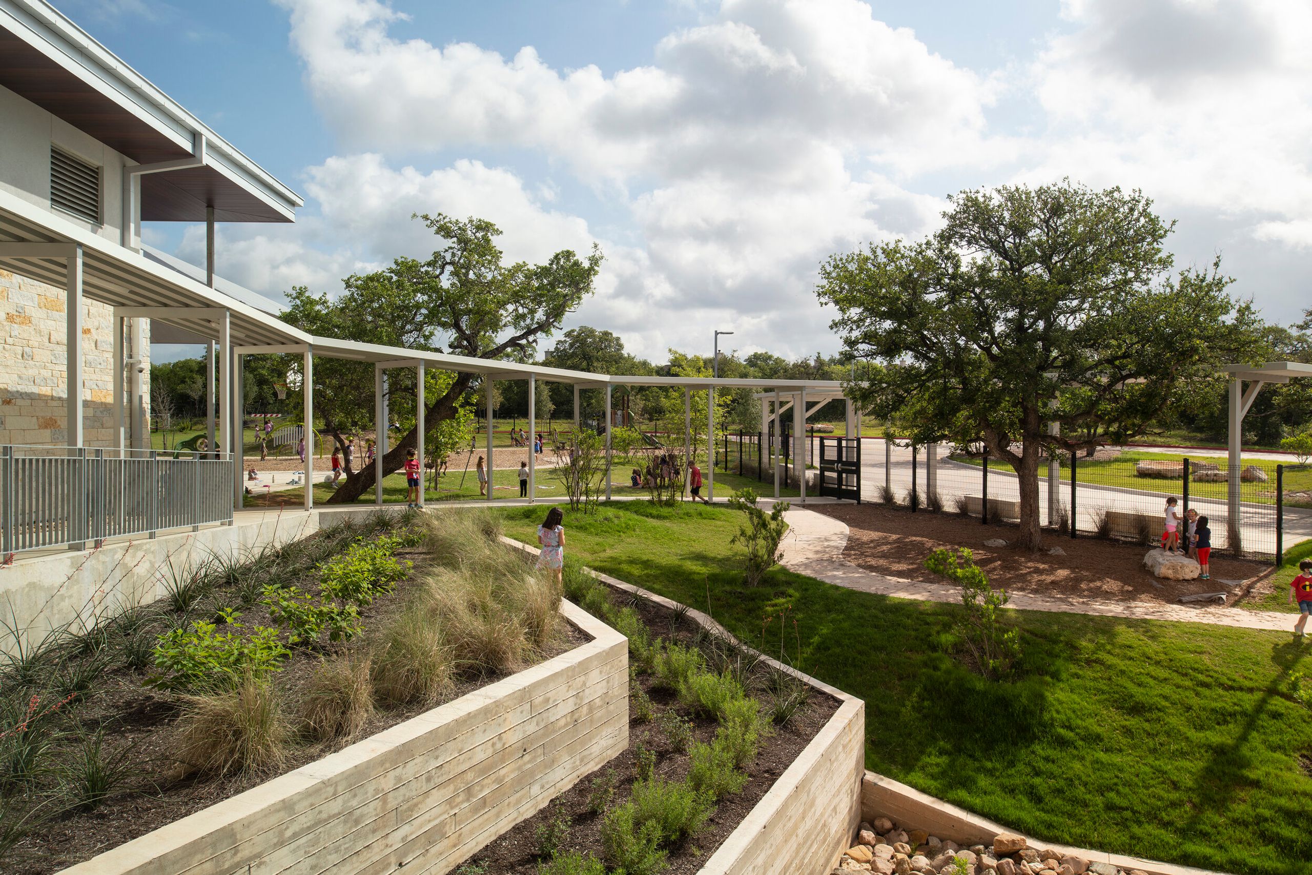 AISD Bear Creek Elementary - Make it stand out