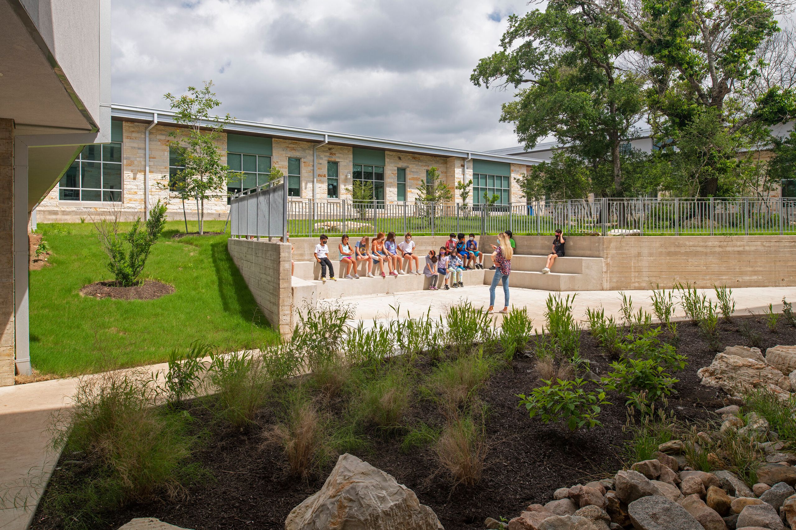 AISD Bear Creek Elementary - Make it stand out