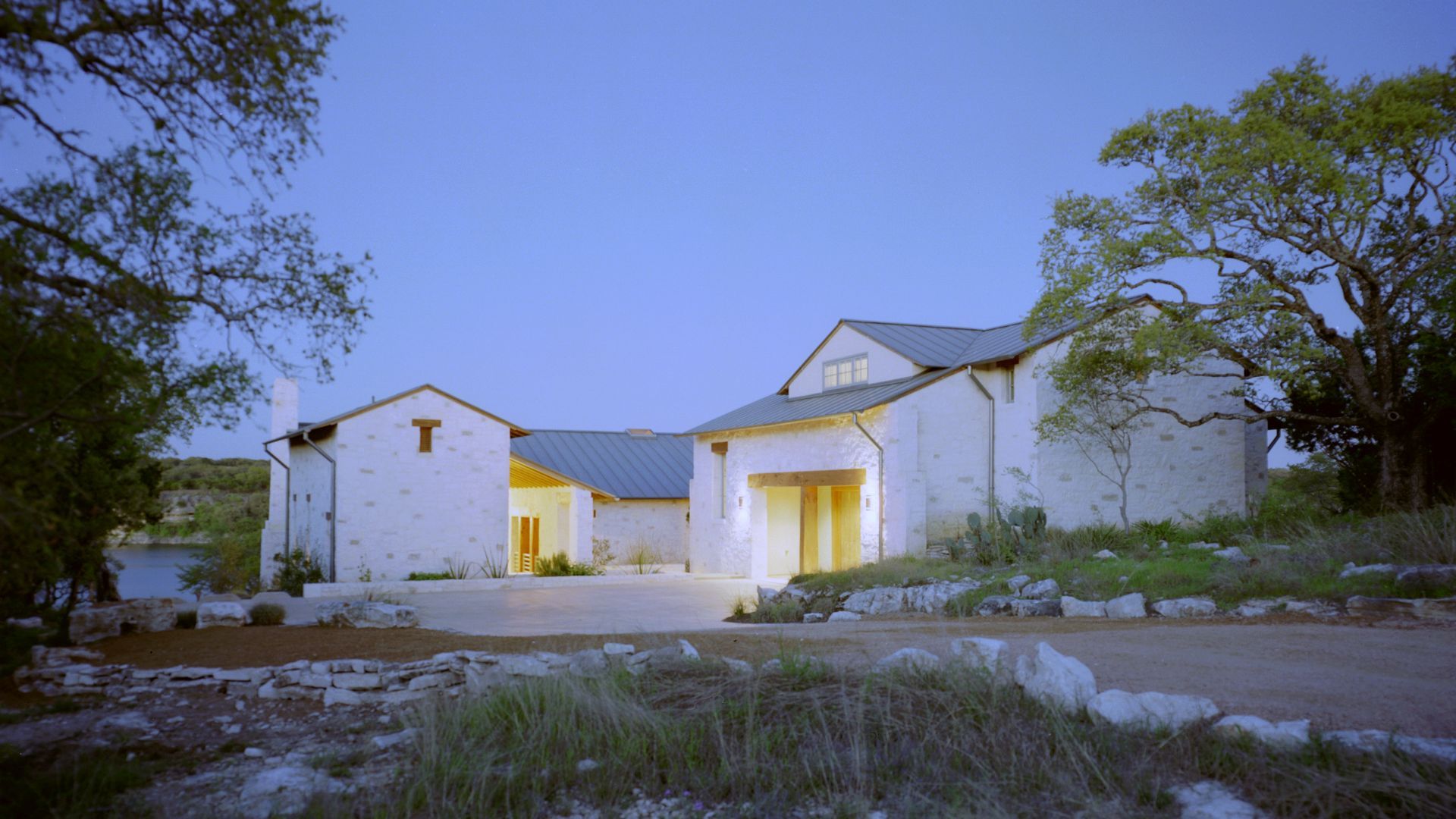 Lakeside Retreat Private Residence