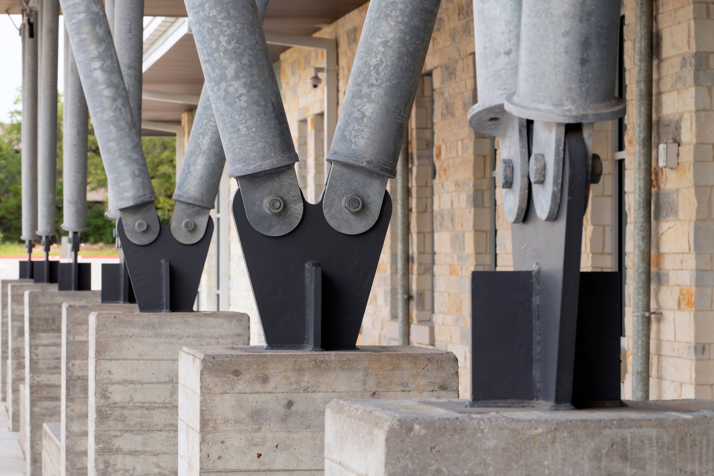 AISD Bear Creek Elementary - Make it stand out