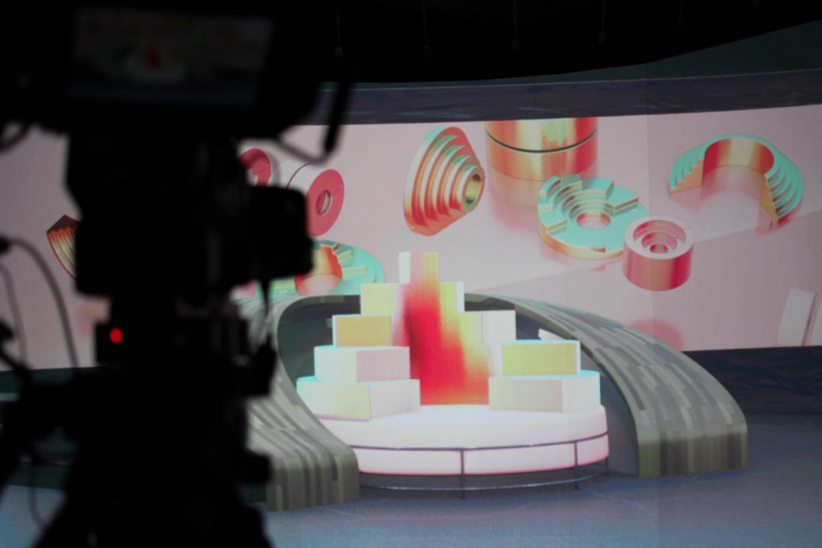 Mixed Reality Studios: A Primer for Producers