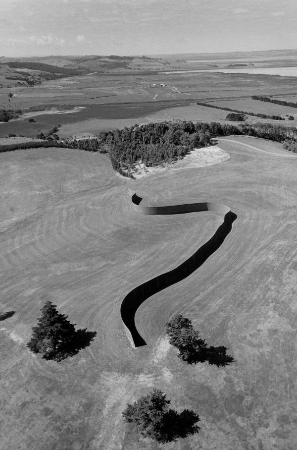 Richard Serra — Te Tuhirangi Contour