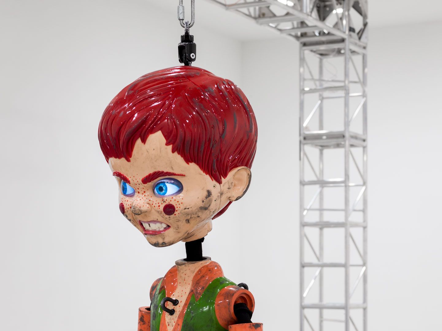 Jordan Wolfson: Colored sculpture, 2016 | David Zwirner