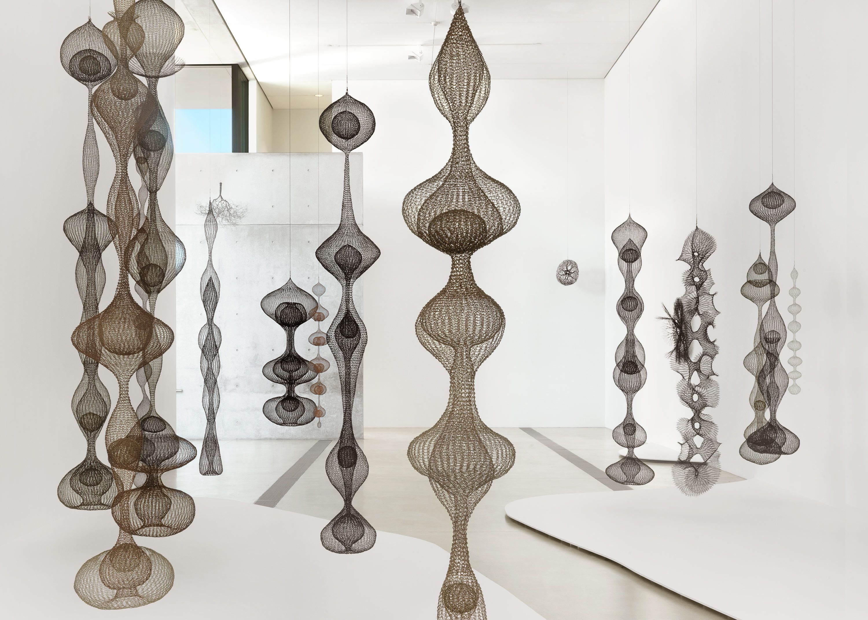 Installation view, Ruth Asawa: Life’s Work, Pulitzer Arts Foundation, St. Louis, 2018. Photo by Alise O’Brien