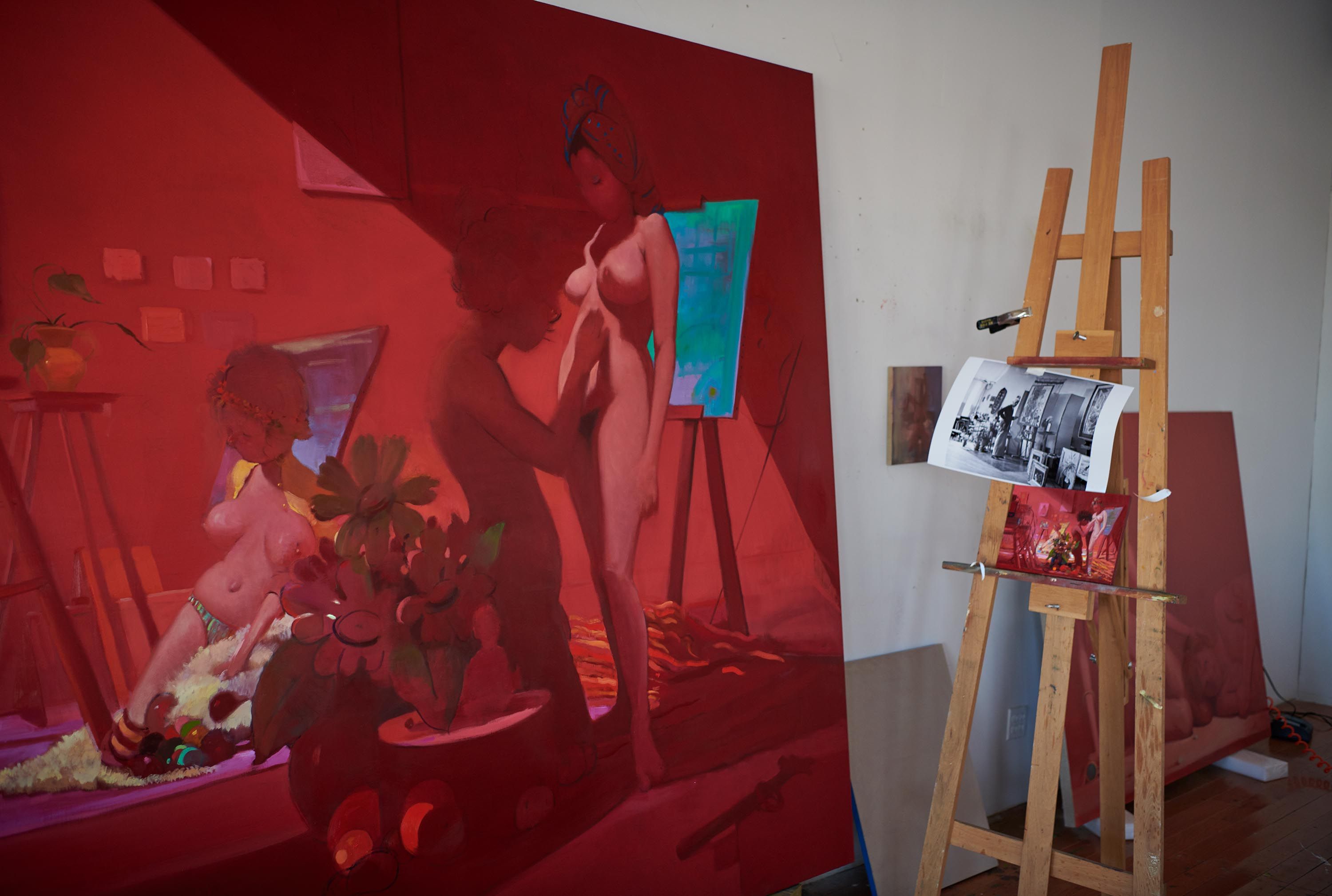 An easel in Yuskavage’s Brooklyn studio features a photograph of Georges Braque and a study for Night Classes at the Department of Painting Drawing and Sculpture, 2020