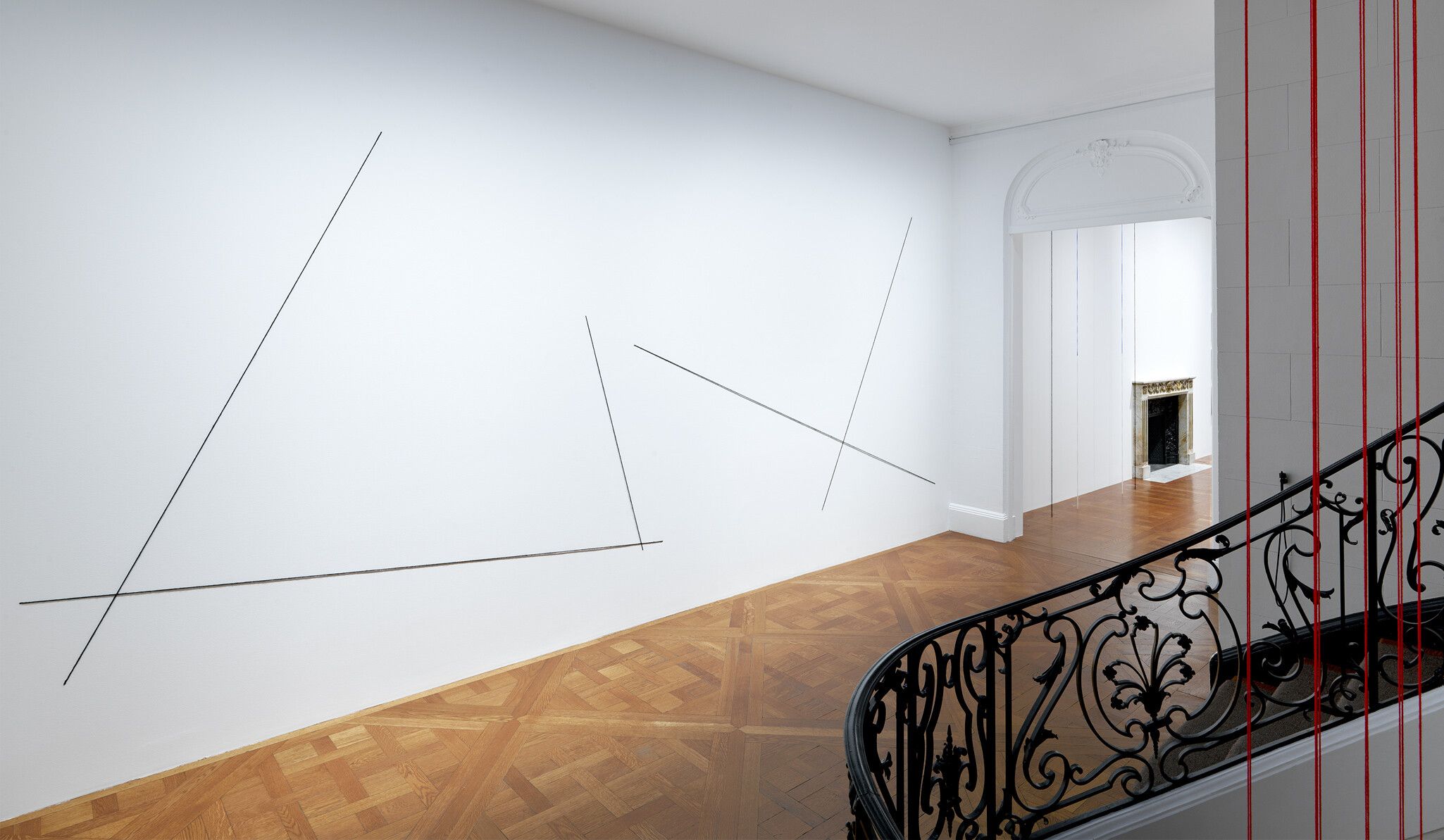 An Installation view of Fred Sandback, David Zwirner, New York, 2022