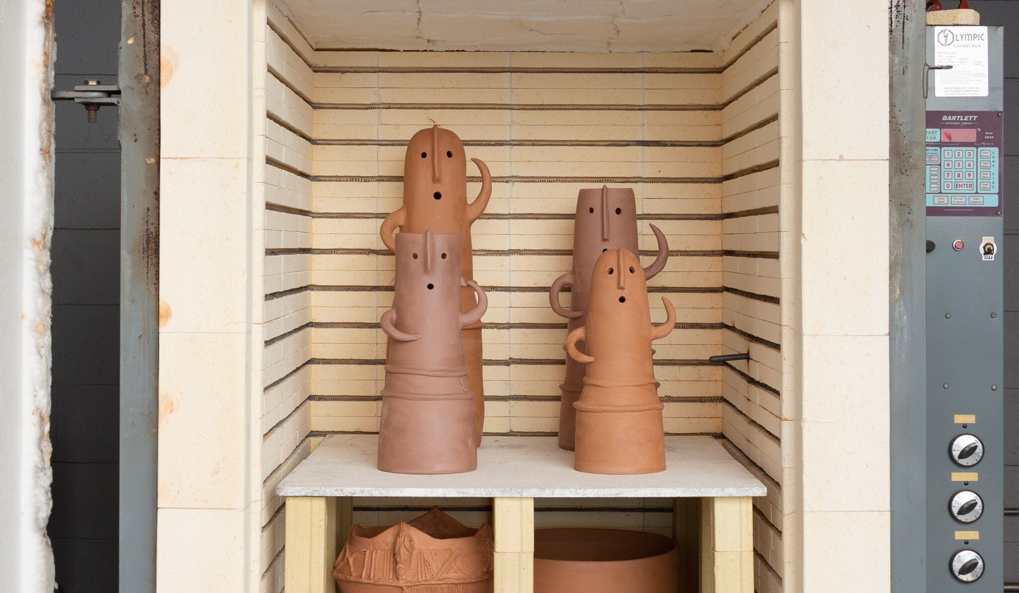 A photo by Marten Elder of Kusaka’s studio, dated 2022. 