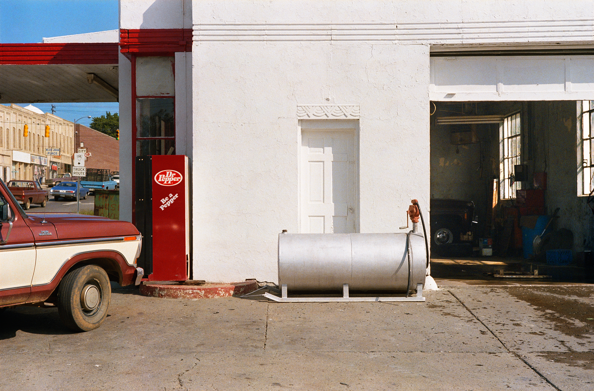 An untitled photograph by William Eggleston, circa 1983 to 1986.